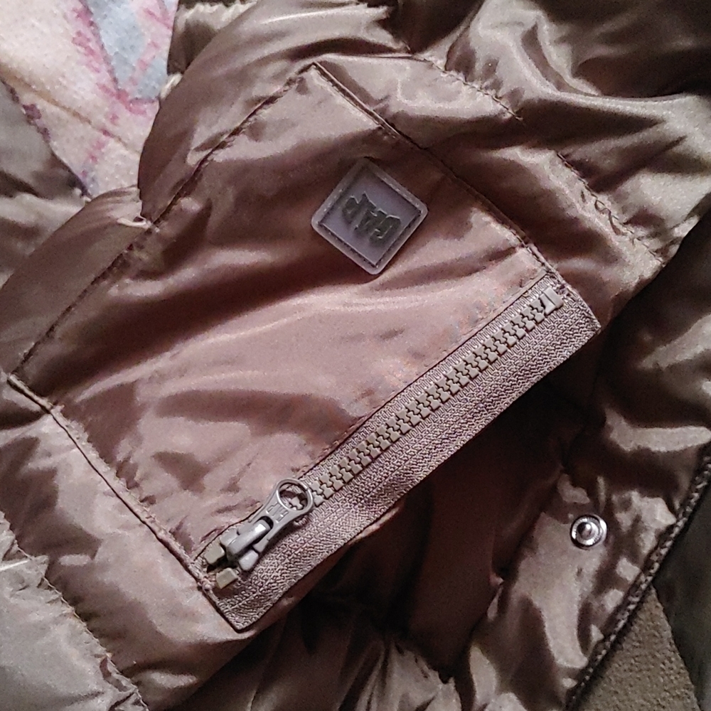 Gap Kids Cold Control Ultra Max Down Puffer, size large. - Picture 6 of 9